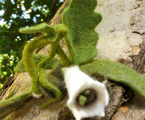 Mosshollow Devil's Snare Felted Garland - Detail View